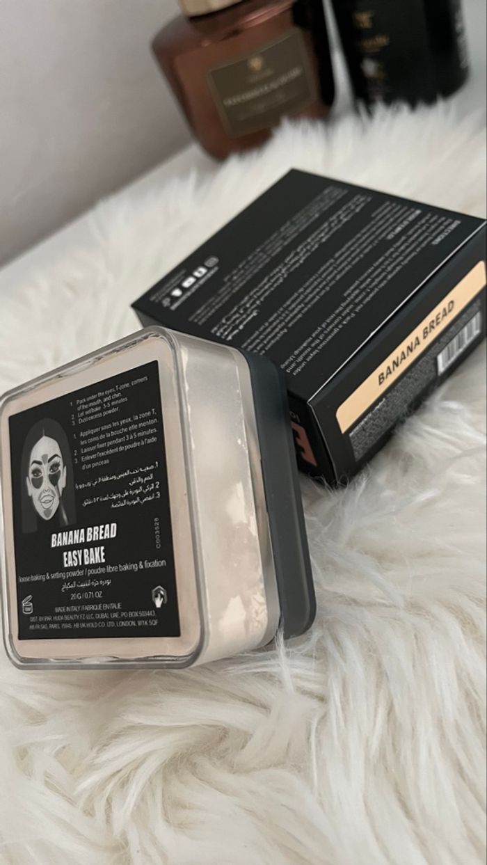 Poudre Huda Beauty - banana bread - photo numéro 3