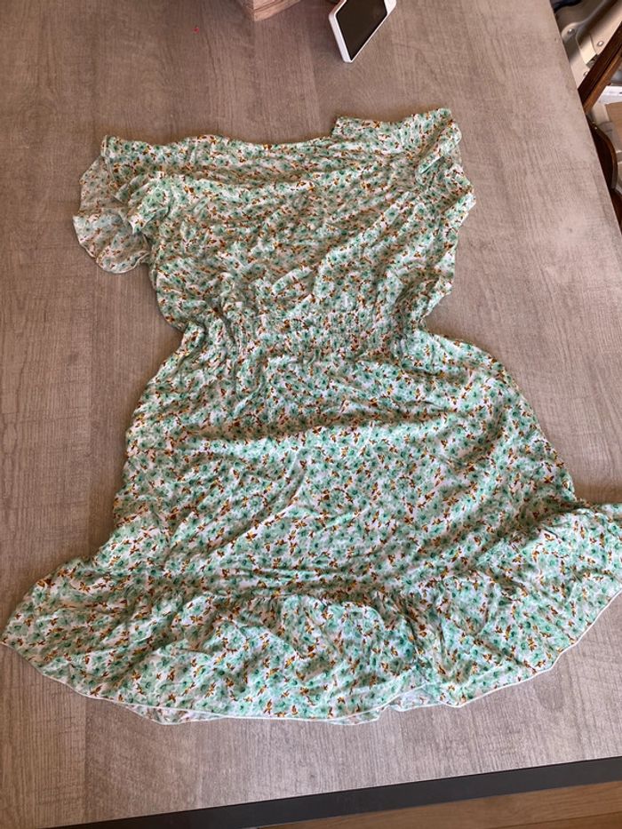 Robe fleurie verte – taille M/L femme - photo numéro 4