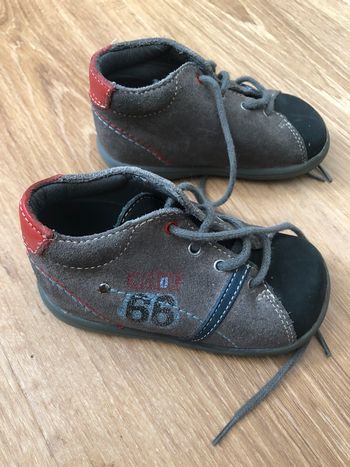 Chaussure t20