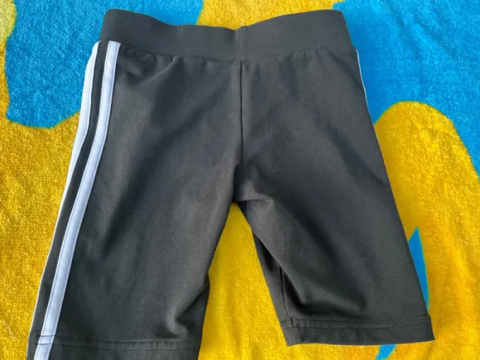 Short cycliste Adidas noir taille 7/8 ans - photo numéro 2