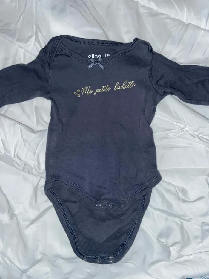 Lot de 14 bodys bébé fille 6-9 mois - photo numéro 4