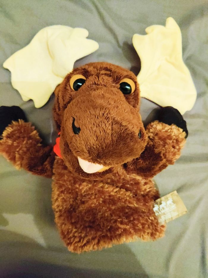Peluche marionnette élan
