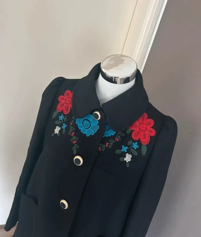 Zara veste ,caban, manteau en laine noire, broderie fleur taille L/40 - photo numéro 5