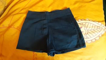 Short bleu marine Taille 38