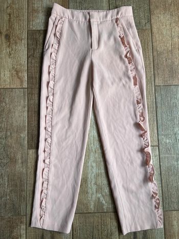 Pantalon d’été chic Zara rose pâle à volants froufrous