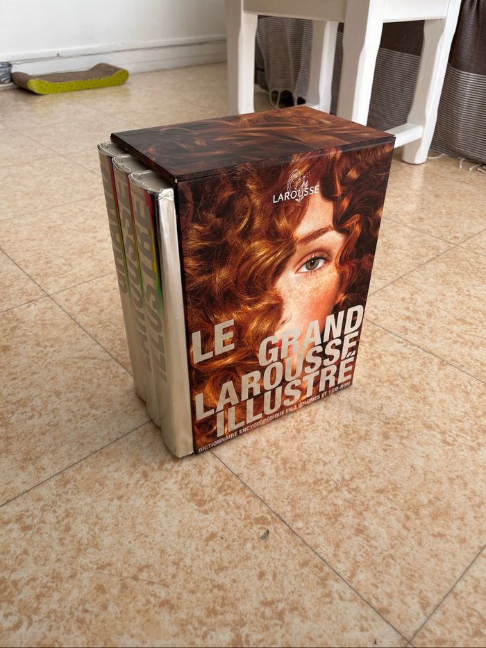 Grand Larousse Illustré - photo numéro 3