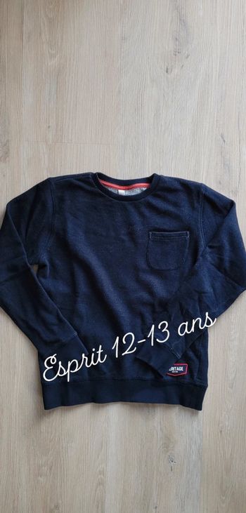 Pull garçon esprit