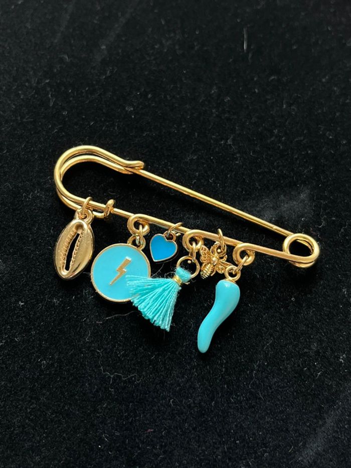 Broche doré pendentifs breloques bleu et doré - photo numéro 4