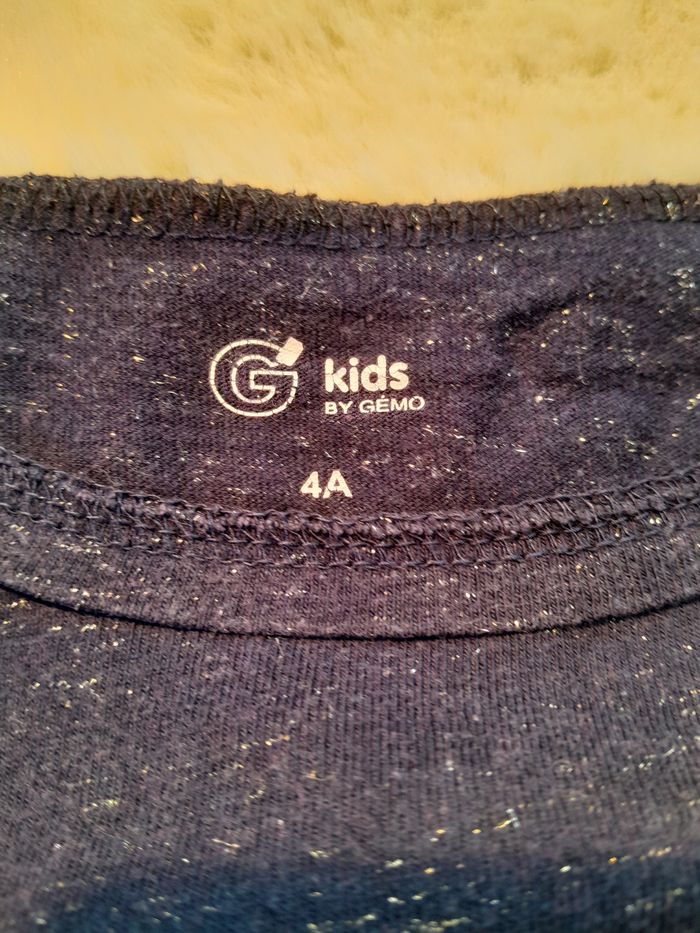 Tee-shirt Fille GÉMO Kids avec Volant et Cœur Pailleté (4 Ans - photo numéro 4