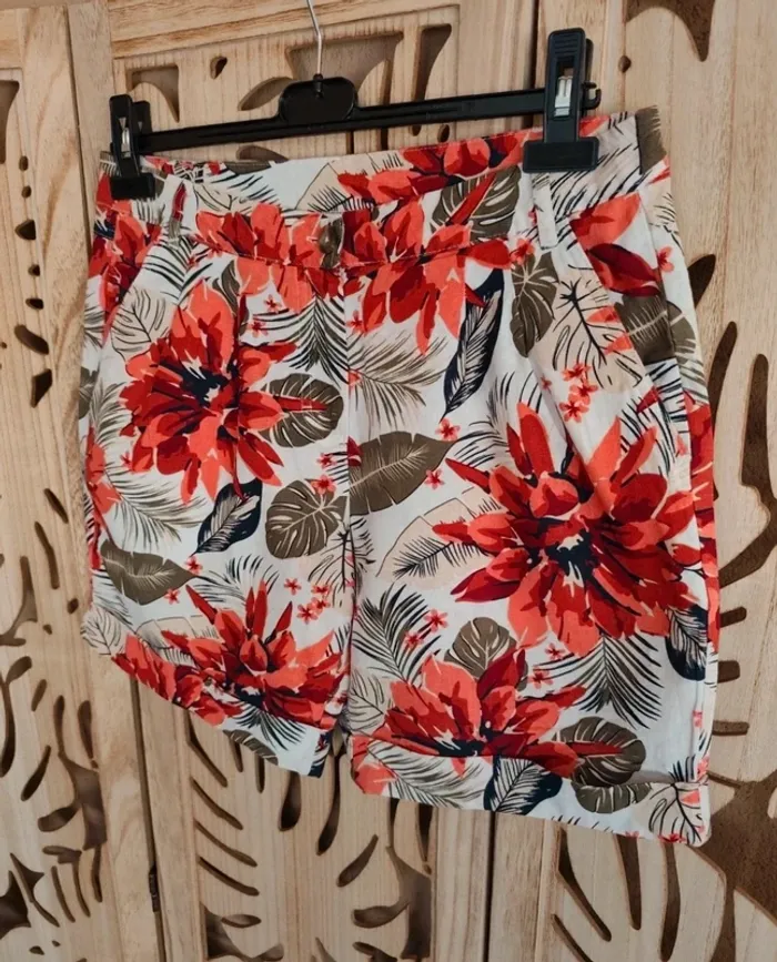 Short à revers imprimé fleuri T 40 Esmara - photo numéro 2