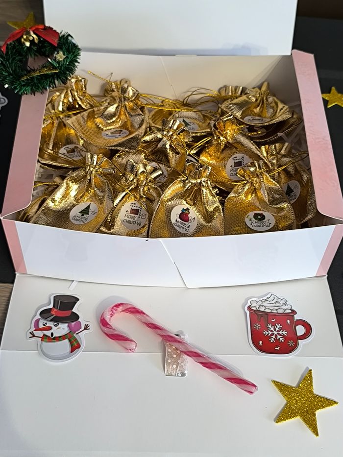Calendrier de l'avent 24 bijoux dorés - photo numéro 7