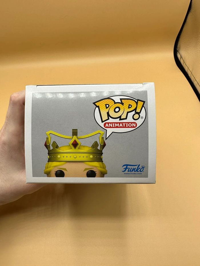 Figurine Funko Pop Animation Attack On Titan Queen Historia - photo numéro 5
