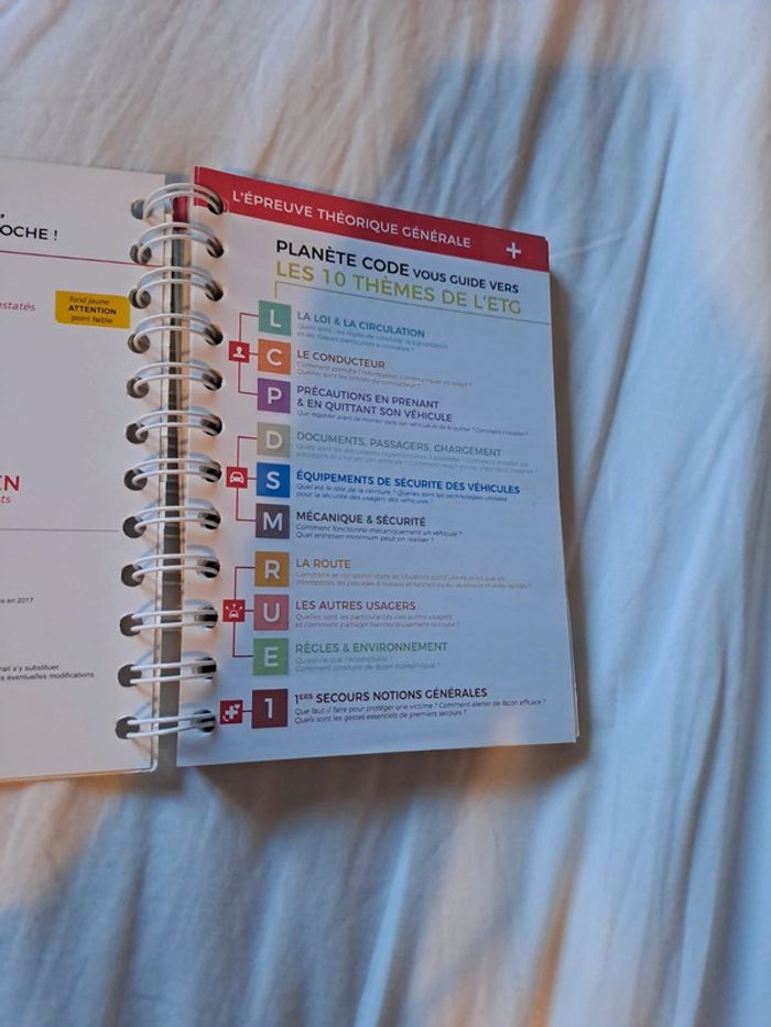 Livre du code de la route - photo numéro 3