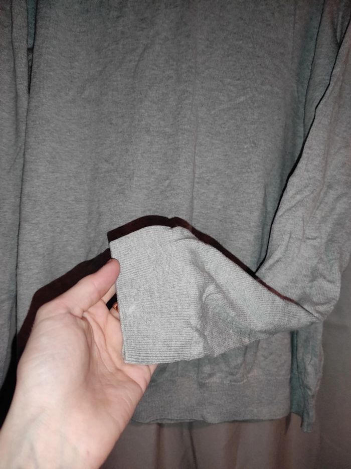 Pull gris clair - photo numéro 3