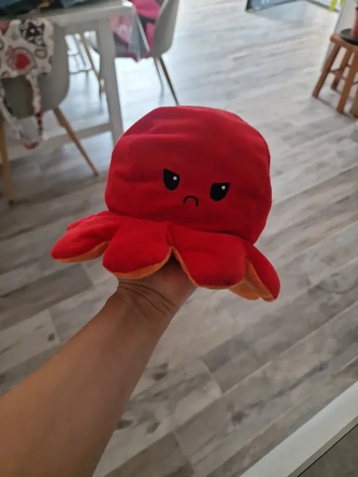 Peluche pieuvre sourire et colère - photo numéro 2