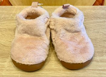 Chausson Obaïbi NEUF (taille 20)