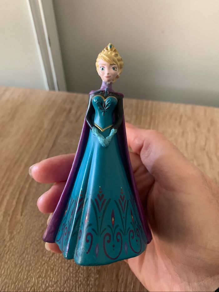 Figurines Elsa et Sven la reine des neiges - photo numéro 4