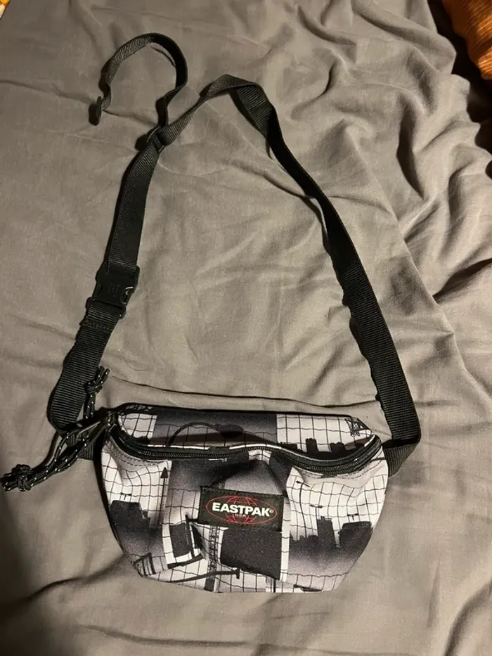 Sac bandoulière Eastpack authentique édition limitée rare