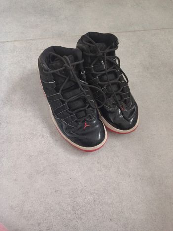 Baskets Jordan taille 31