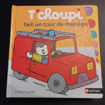 Livre enfant Nathan T'choupi fait un tour de manège