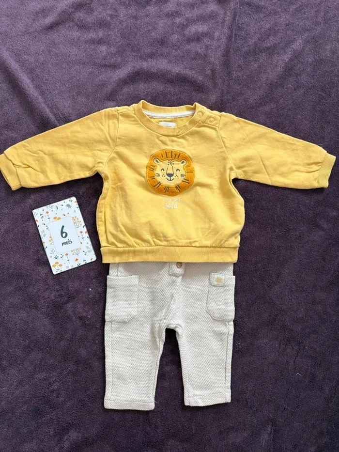 Ensemble pull et pantalon C&A