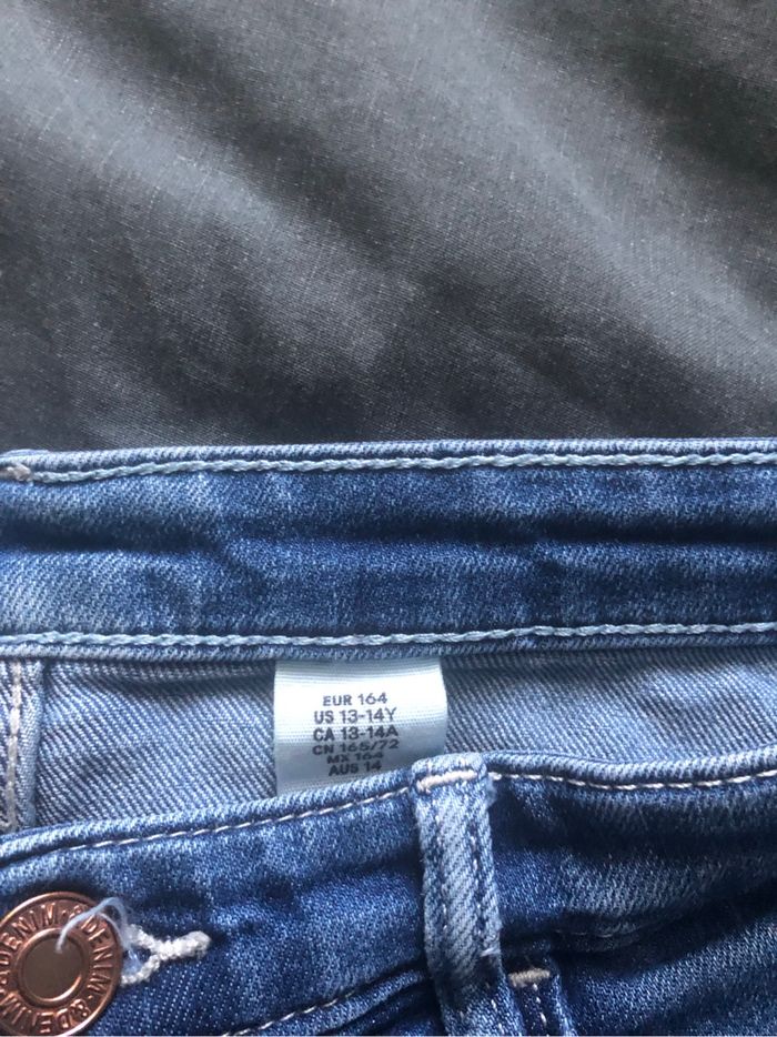 Jean taille 13/14ans confortable bonne qualité - photo numéro 2