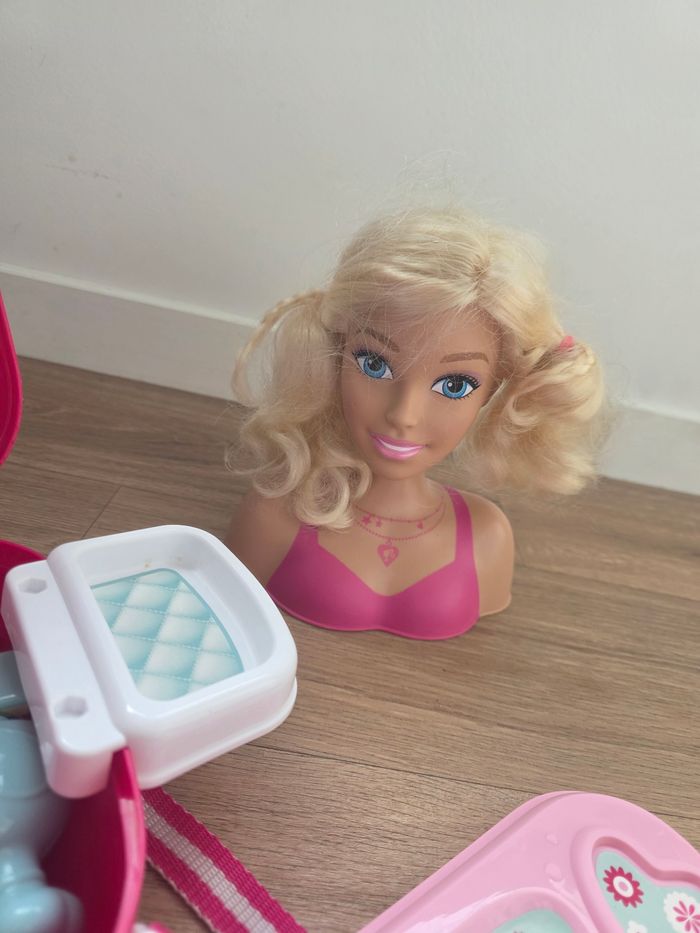 Tete coiffer barbie - photo numéro 2