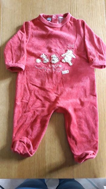 Pyjama rouge winnie l'ourson 6 mois
