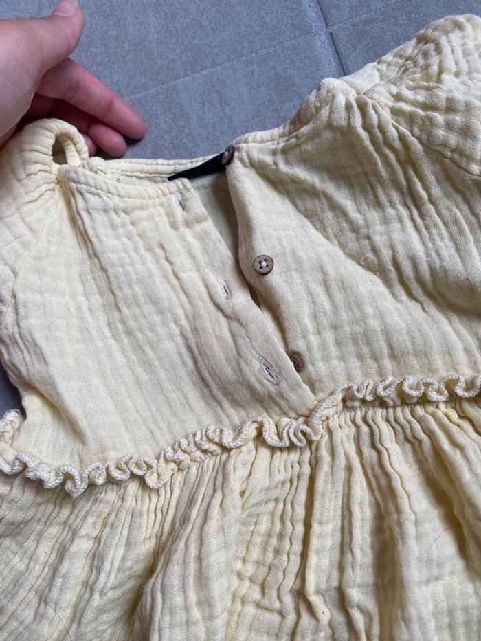 Robe jaune - photo numéro 2