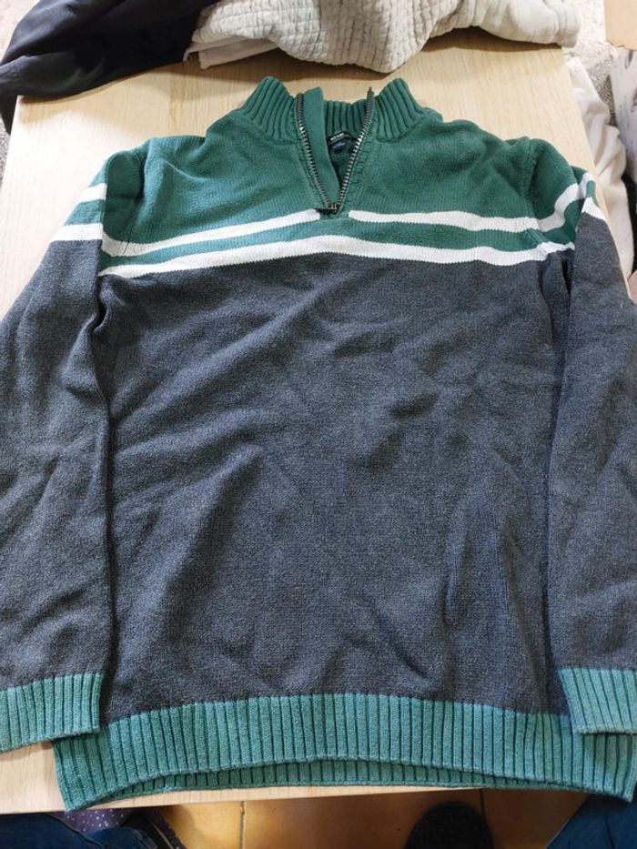Pull col zippé