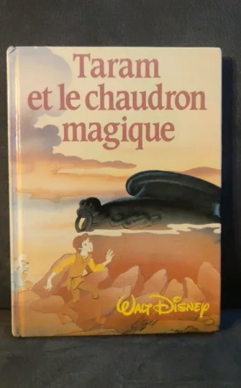 Livre vintage dressing Disney Taram et le chaudron magique