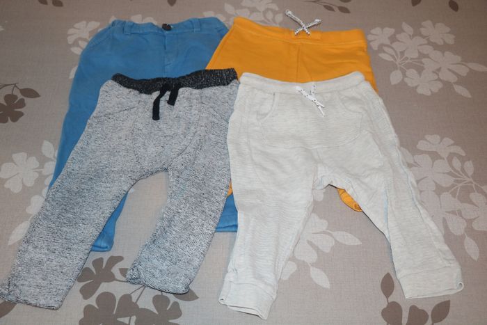 Lot de pantalons style jogging