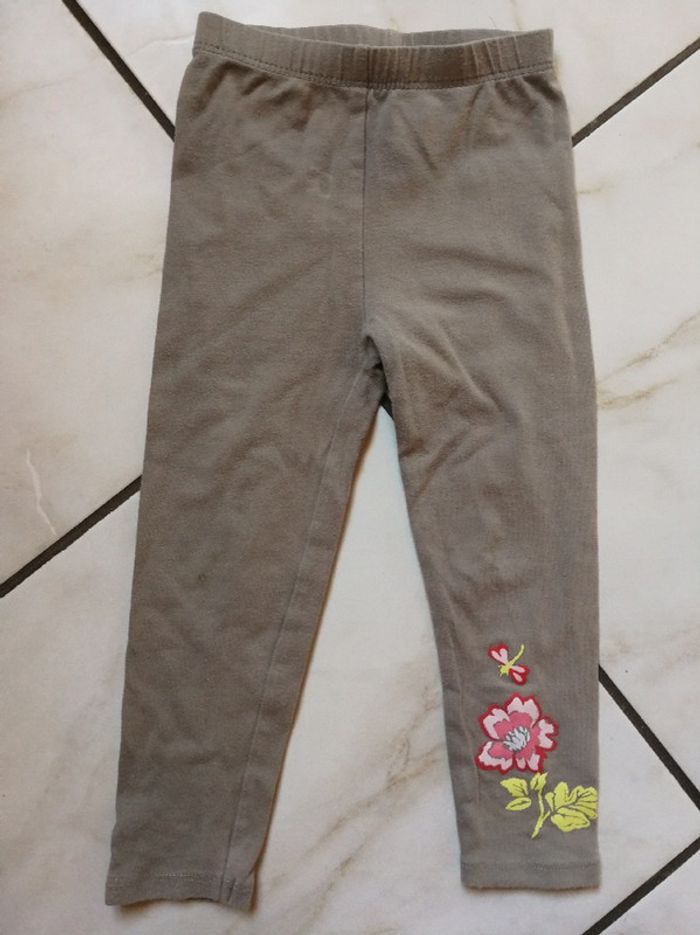 Ensemble legging t shirt - photo numéro 3