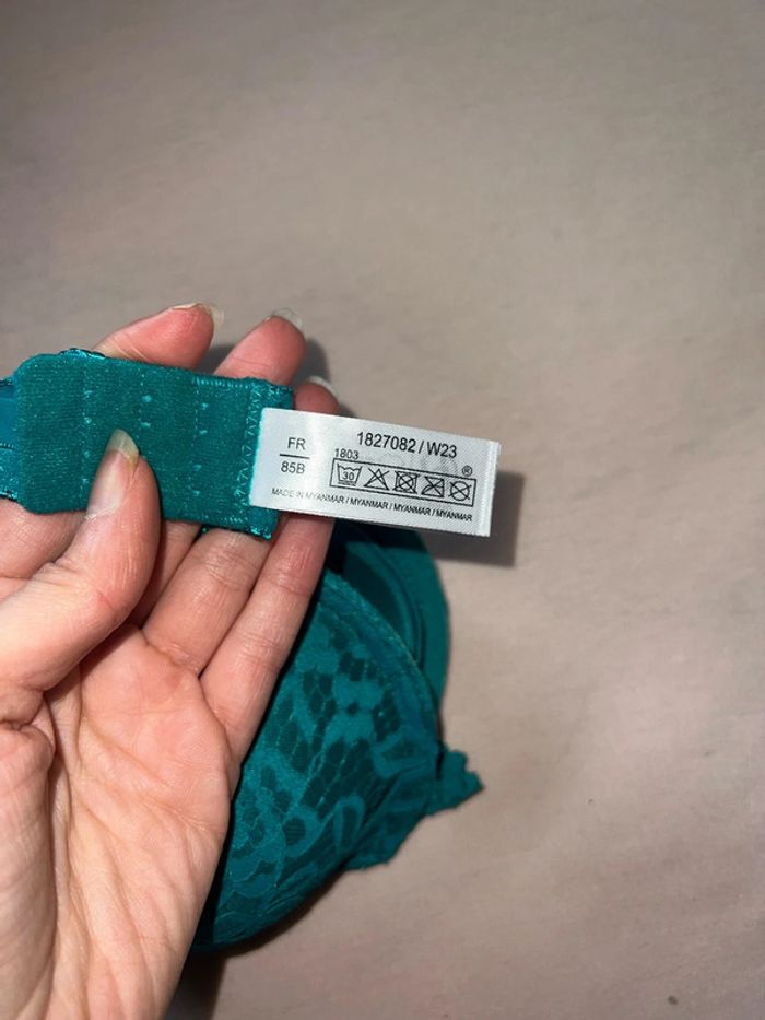 Soutien gorge - photo numéro 5