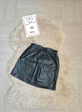Jupe en simili cuir * Kiabi *