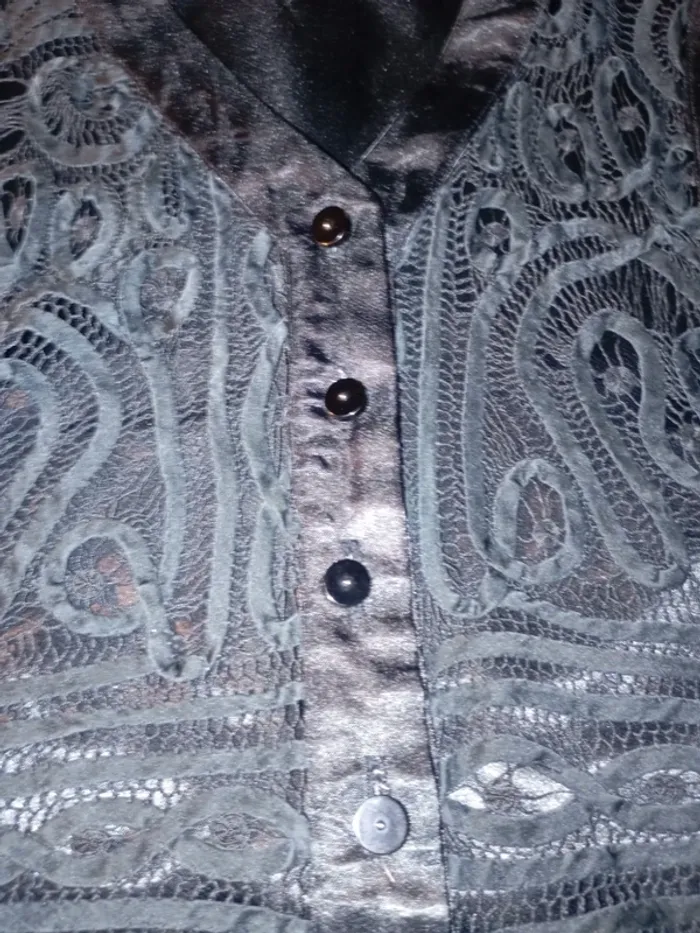 Gilet en soie superbe pièce - photo numéro 4