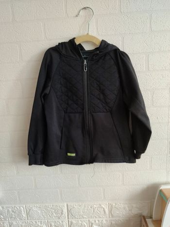 Veste de sport Primark 4/5 ans