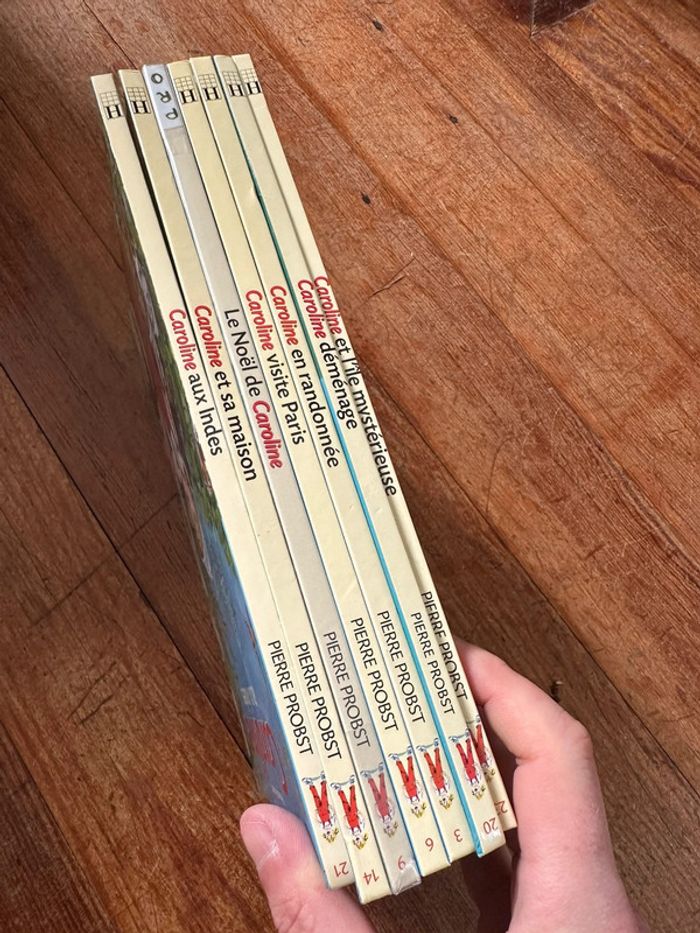 Lot de 7 albums Caroline bd livres Pierre Probst anciens vintage Hachette Jeunesse - photo numéro 3
