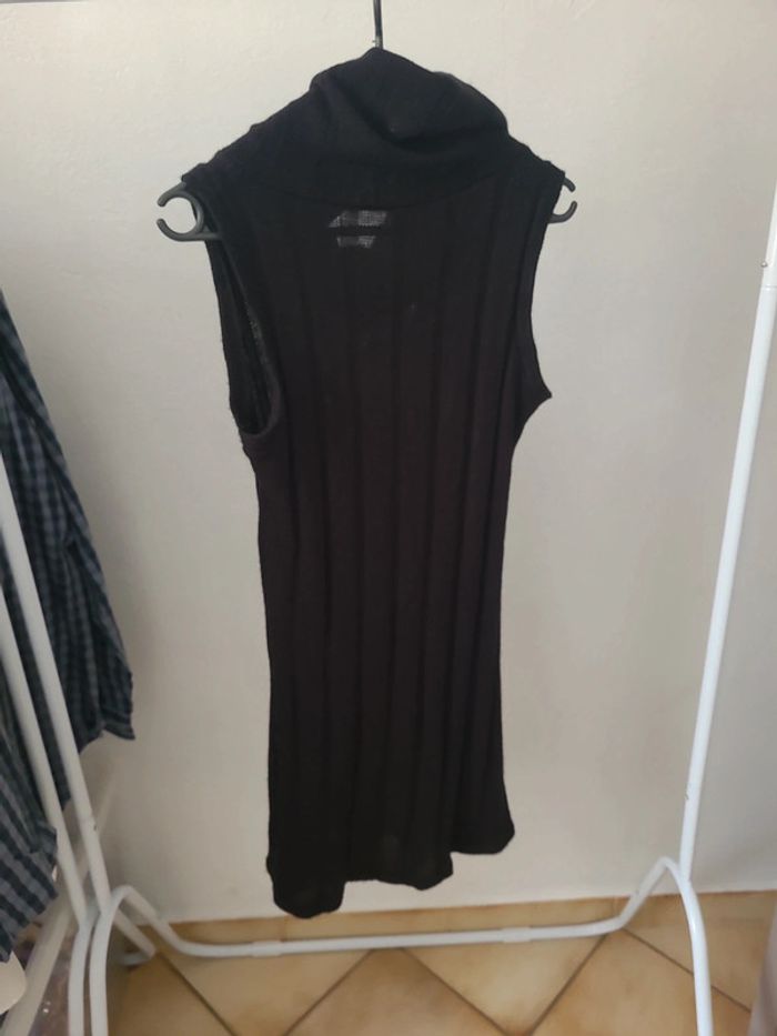 Robe noire - photo numéro 3