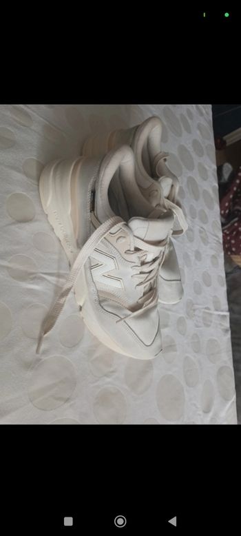 Chaussures baskets à lacets New Balance 997R pointure 42