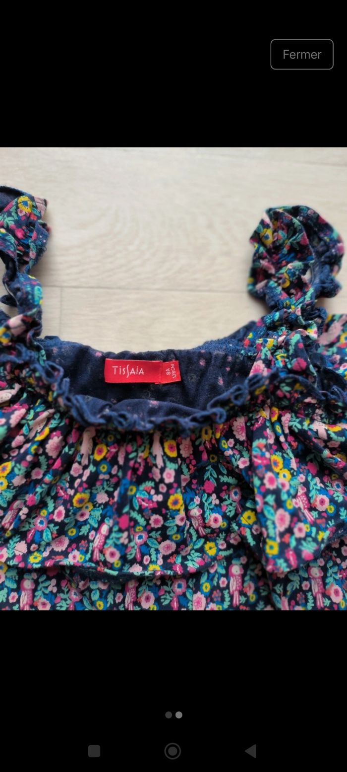 Vend combi short fille 8 ans - photo numéro 2