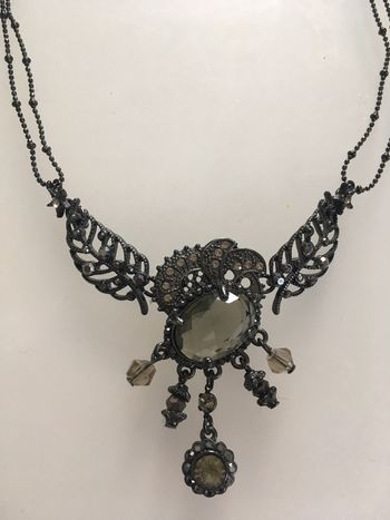 Collier ras de cou