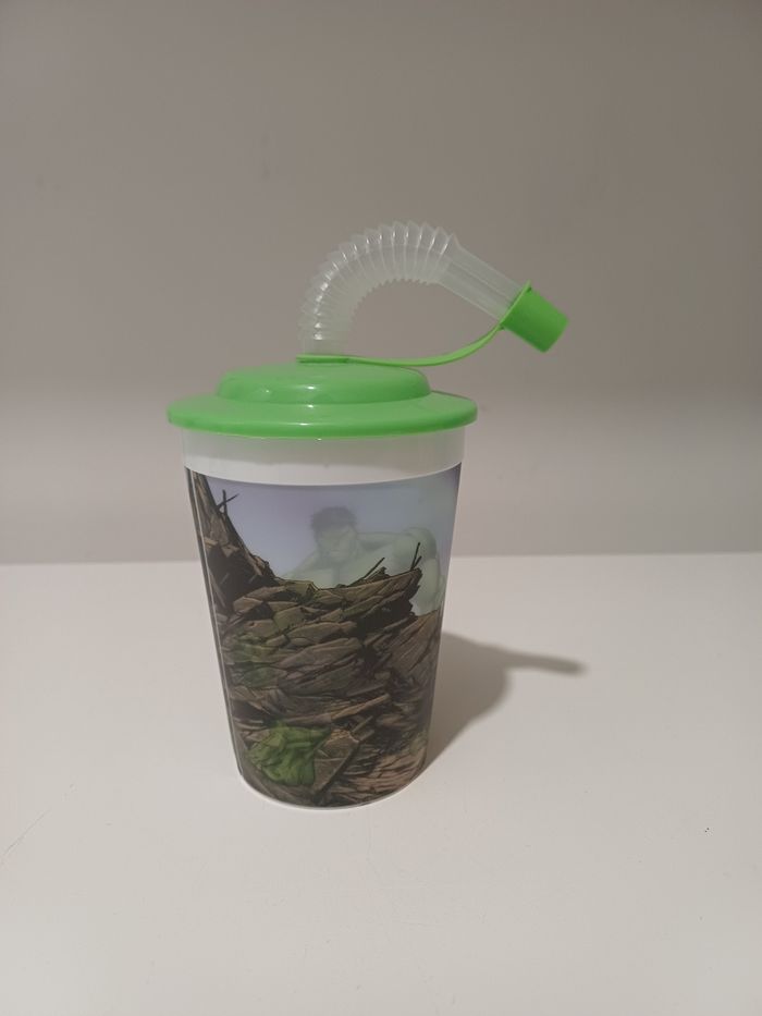 Verre paille avec couvercle Avengers MARVEL - photo numéro 3