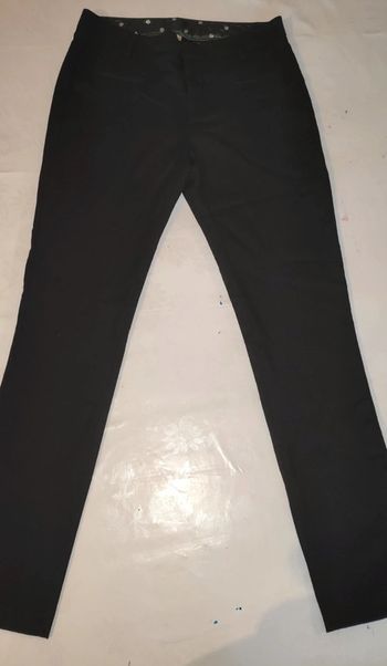 Pantalon à pinces femme très classe. Taille 38