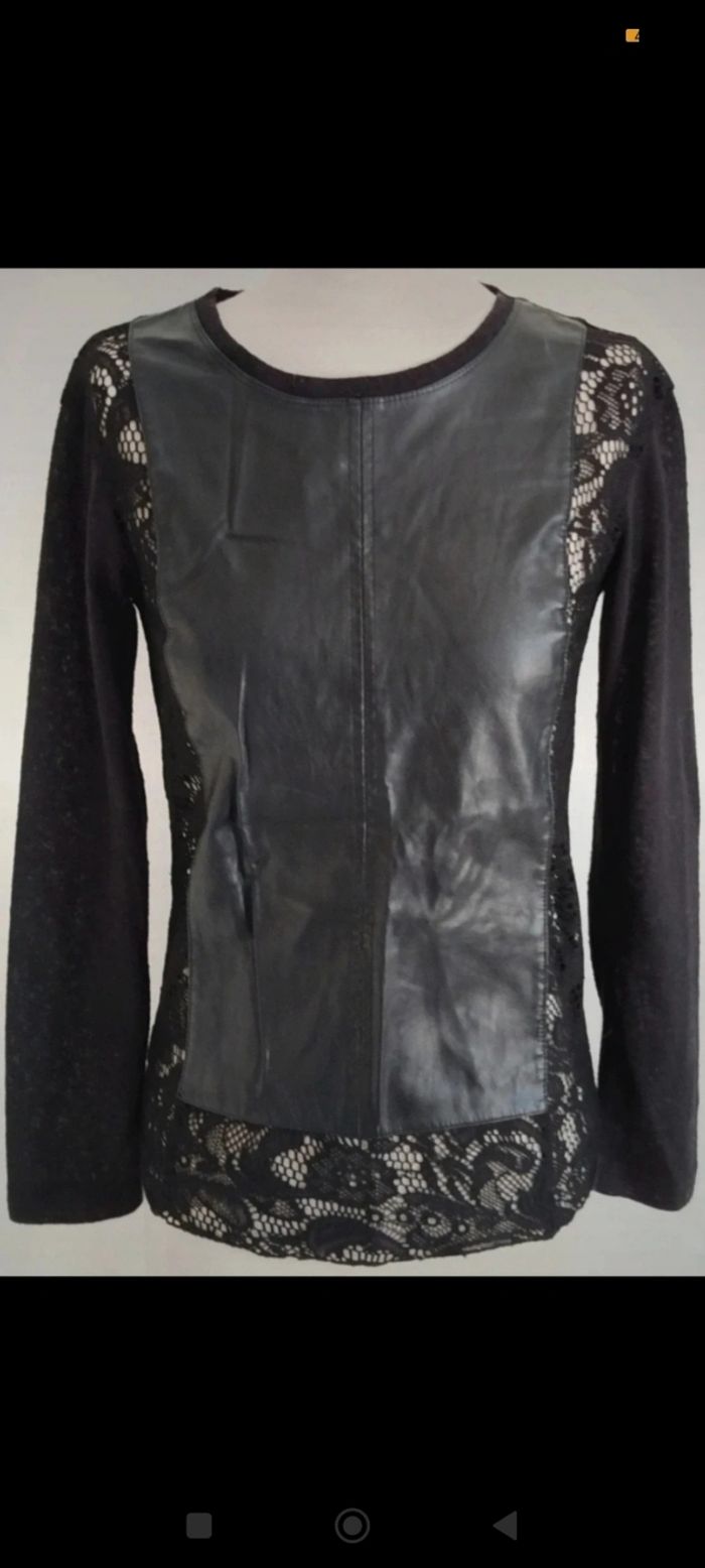 Sublime blouse manches longues noire avec dentelle Solange TU/38 - photo numéro 2