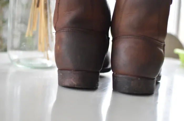 Chaussures Anciennes de mineur - photo numéro 6