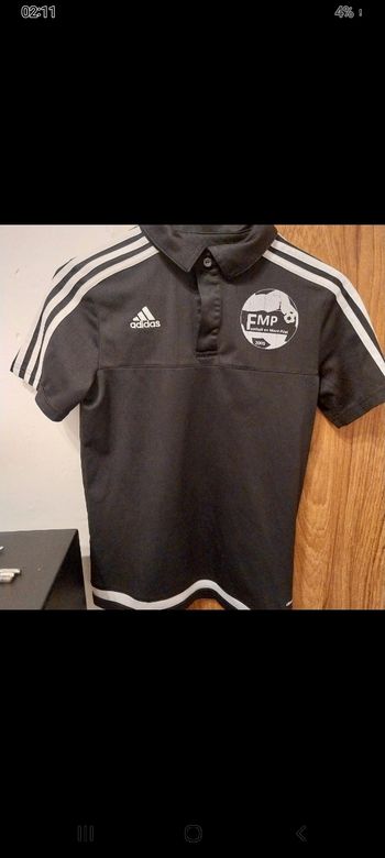 Polo adidas FMP football en mont pilat d'occasion mais bon état