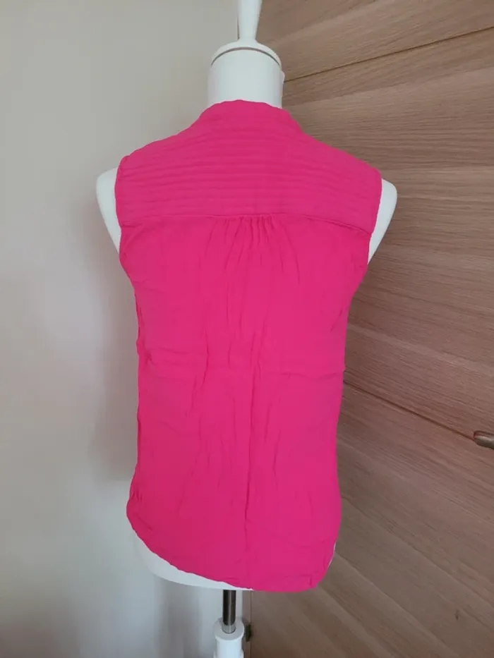 T-shirt Naf Naf rose taille 38 - photo numéro 3