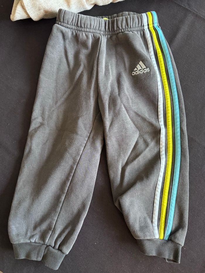 Ensemble survêtement Adidas 18-24 mois - photo numéro 7