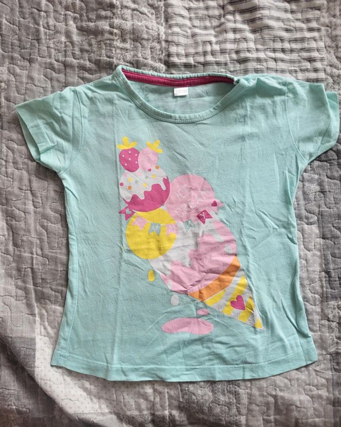 Tee shirt bleu clair zeeman 5/6 ans